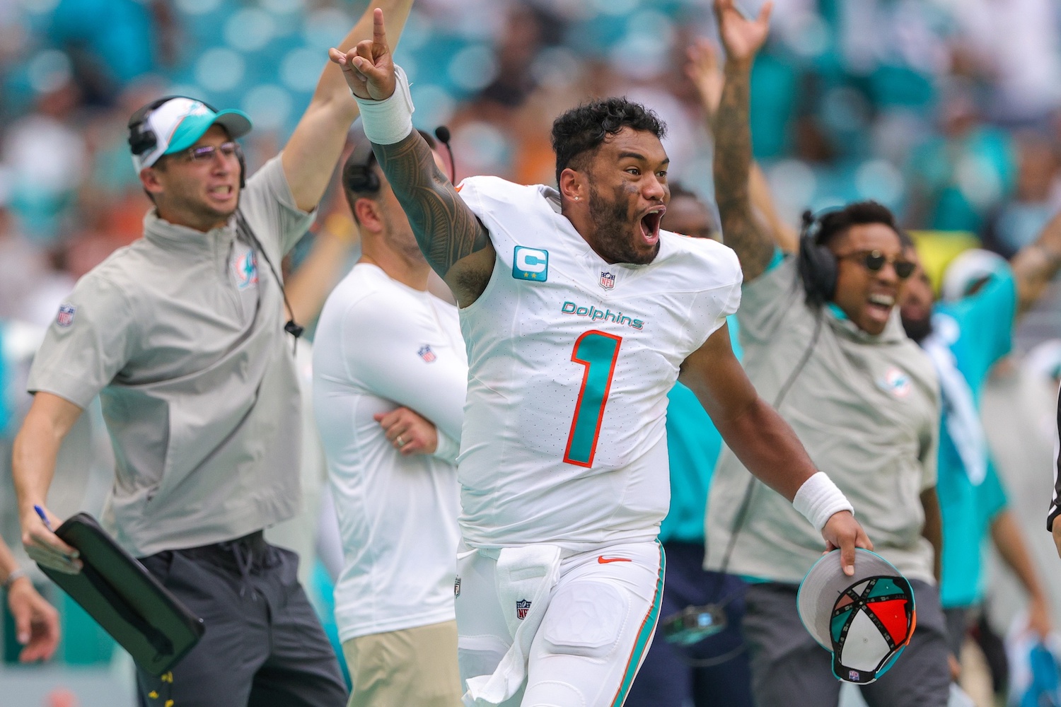 Covers on X: Here are our best bets for Dolphins vs. Bills courtesy of: 