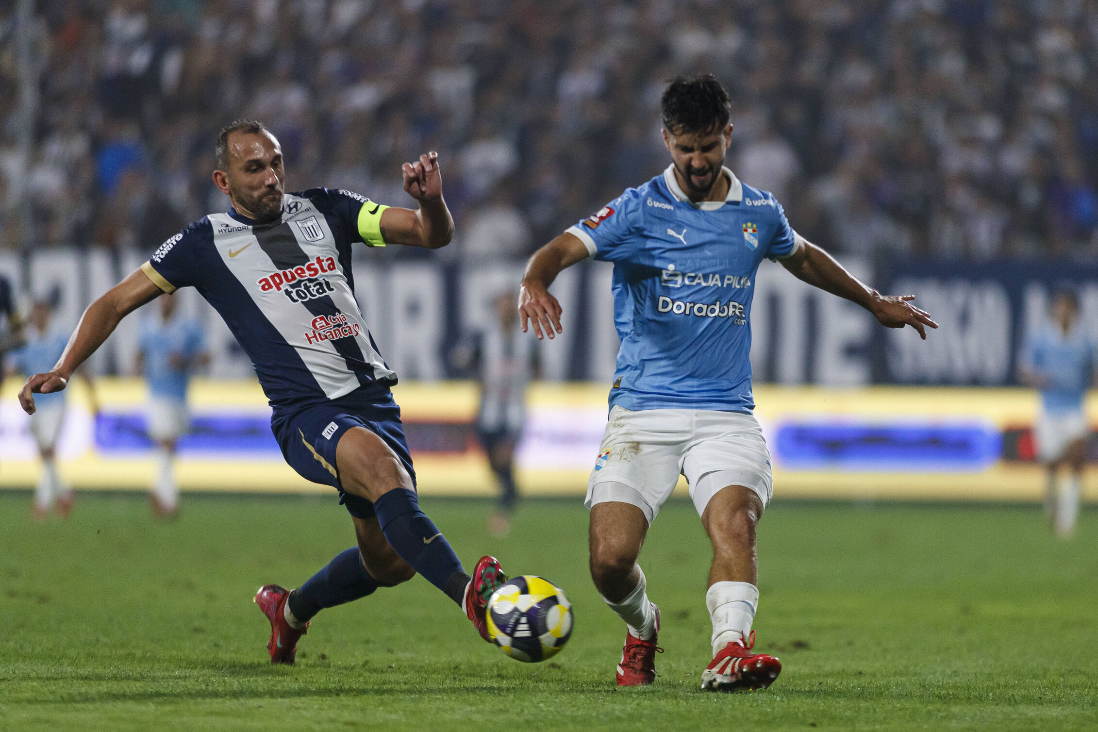 Pronóstico Sporting Cristal vs Alianza Lima - Liga 1 (playoff SF; ida)
